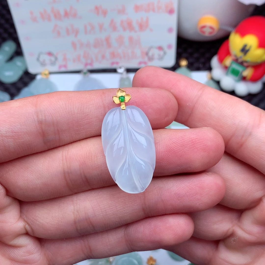 翡翠18K金镶嵌吊坠(不含链)