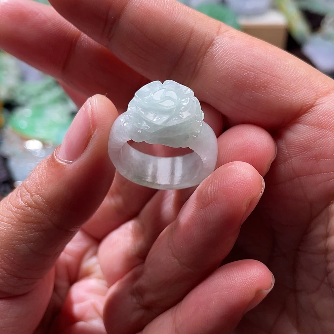 翡翠未镶嵌颈饰翡玉缘翡翠