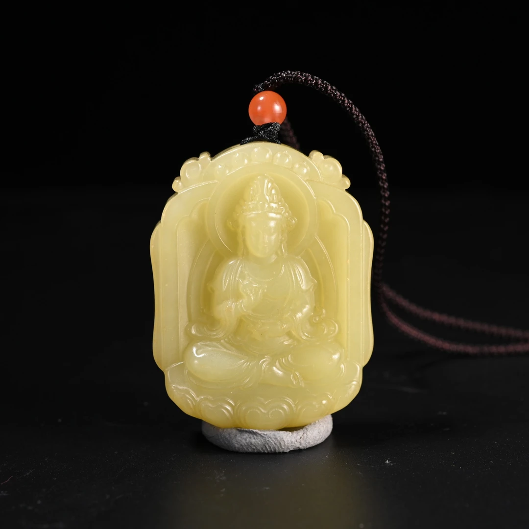 LOT8886 2511040041黄玉观音牌佩/杭拍