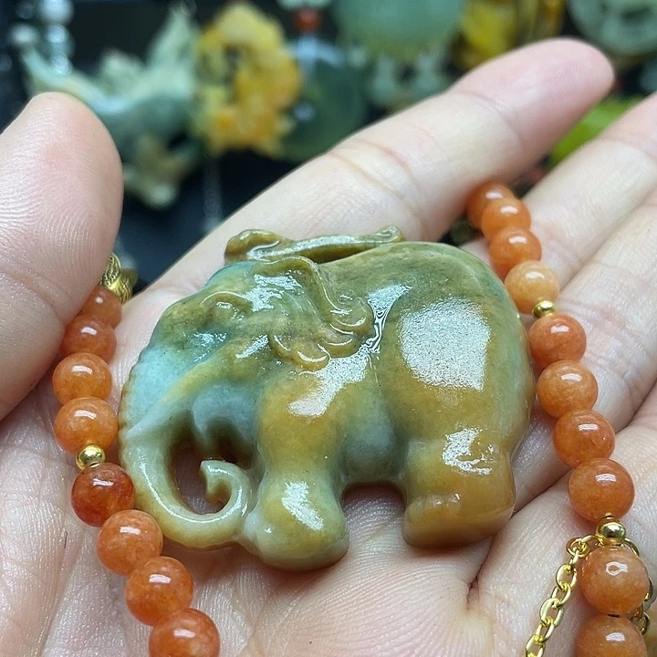 未镶嵌蛇纹石玉颈饰