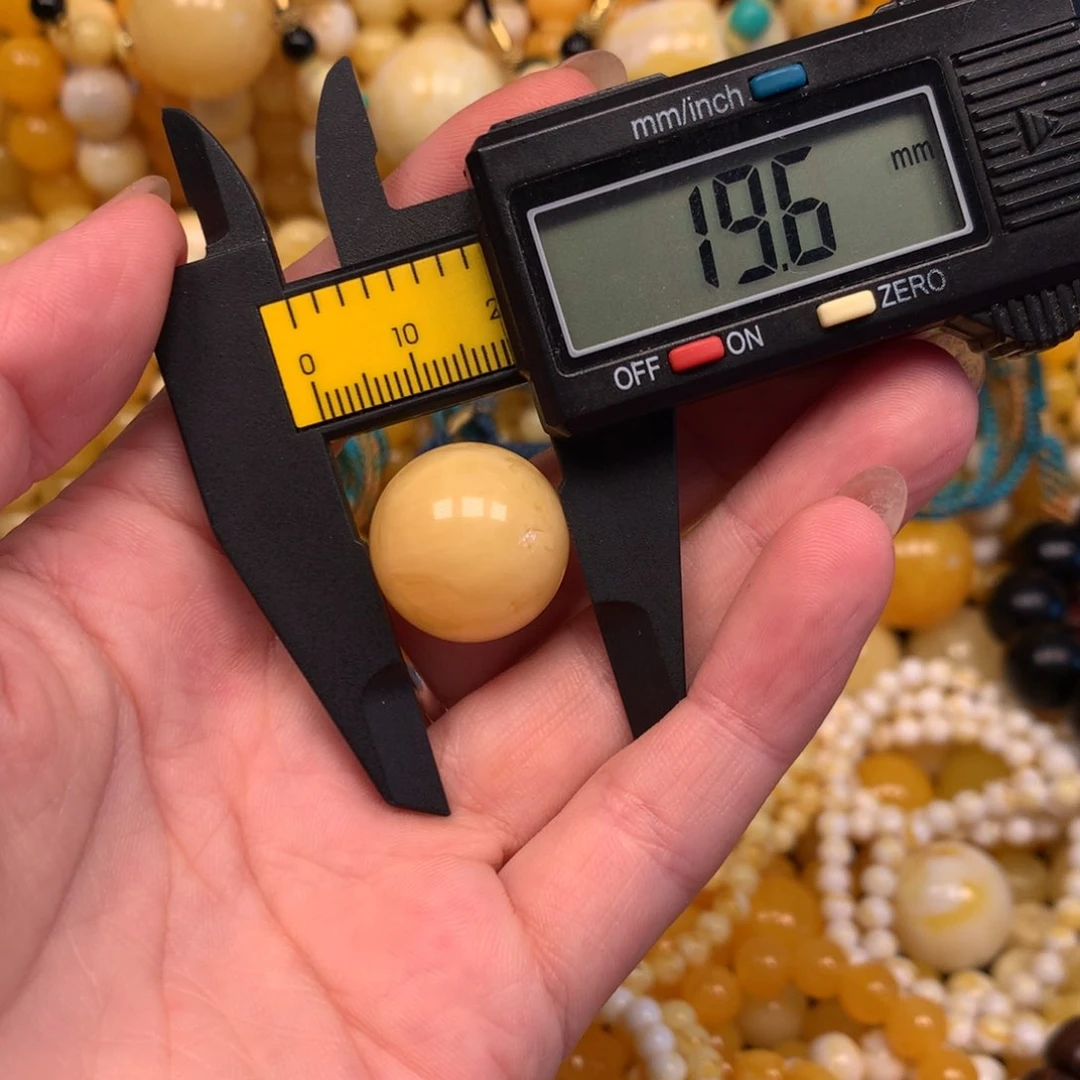 无非金属仿琥珀06