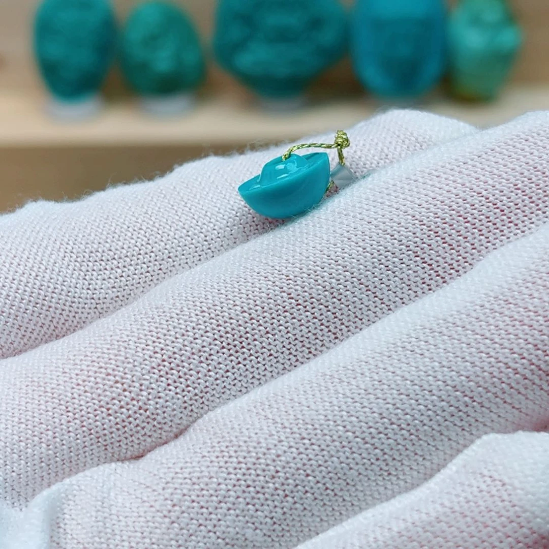 绿松石未镶嵌元宝