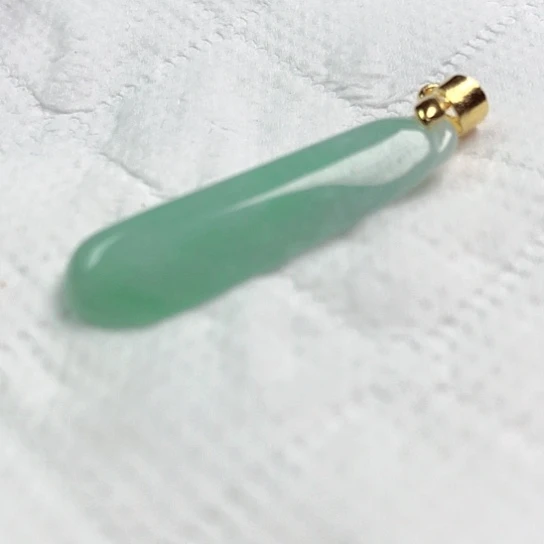 翡翠颈饰未镶嵌财****贝吊坠