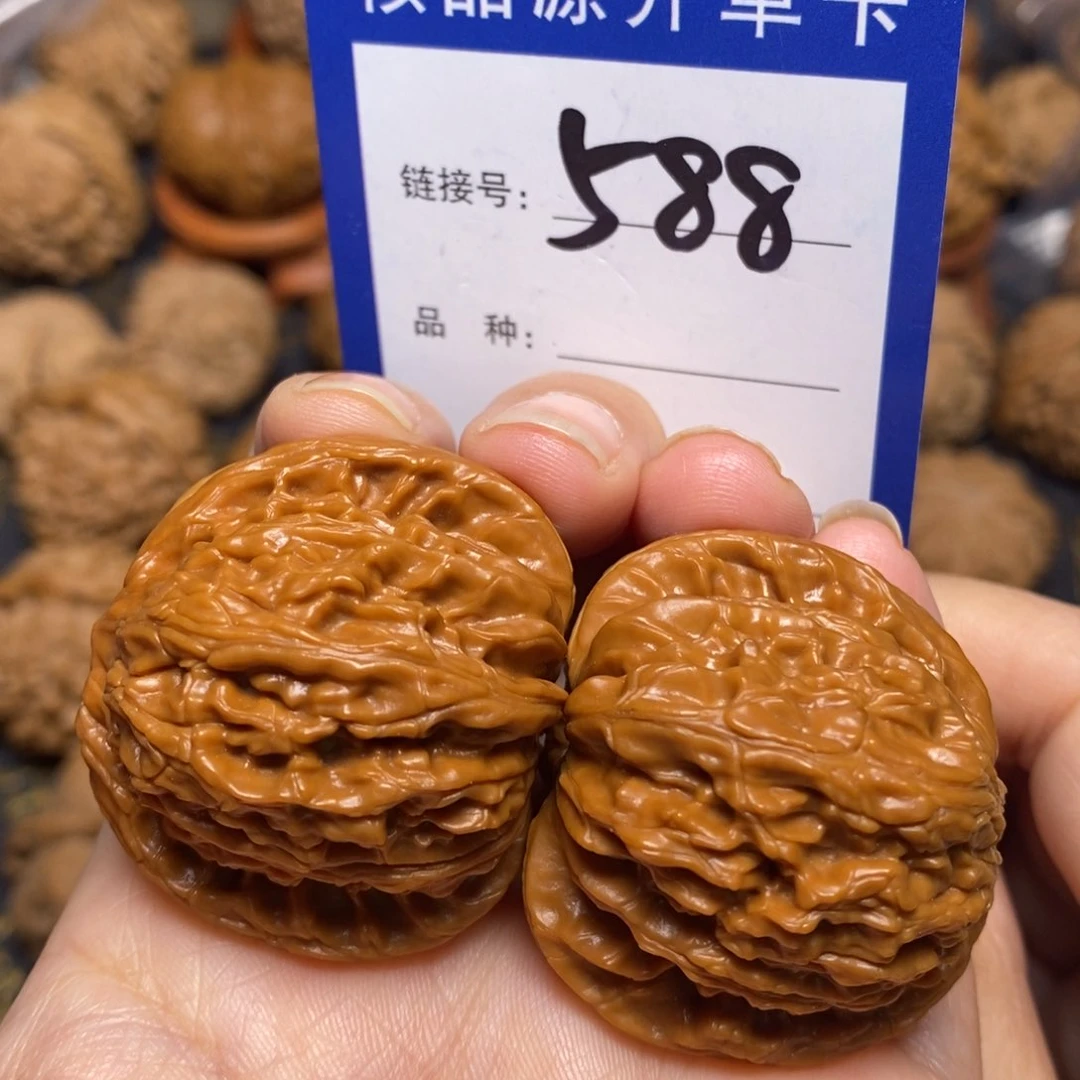 文玩核桃把件磨盘全品38➕。 588
