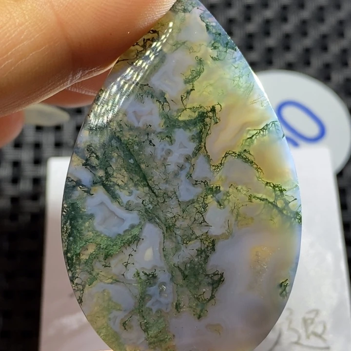 未镶嵌颈饰玛瑙/玉髓苒*