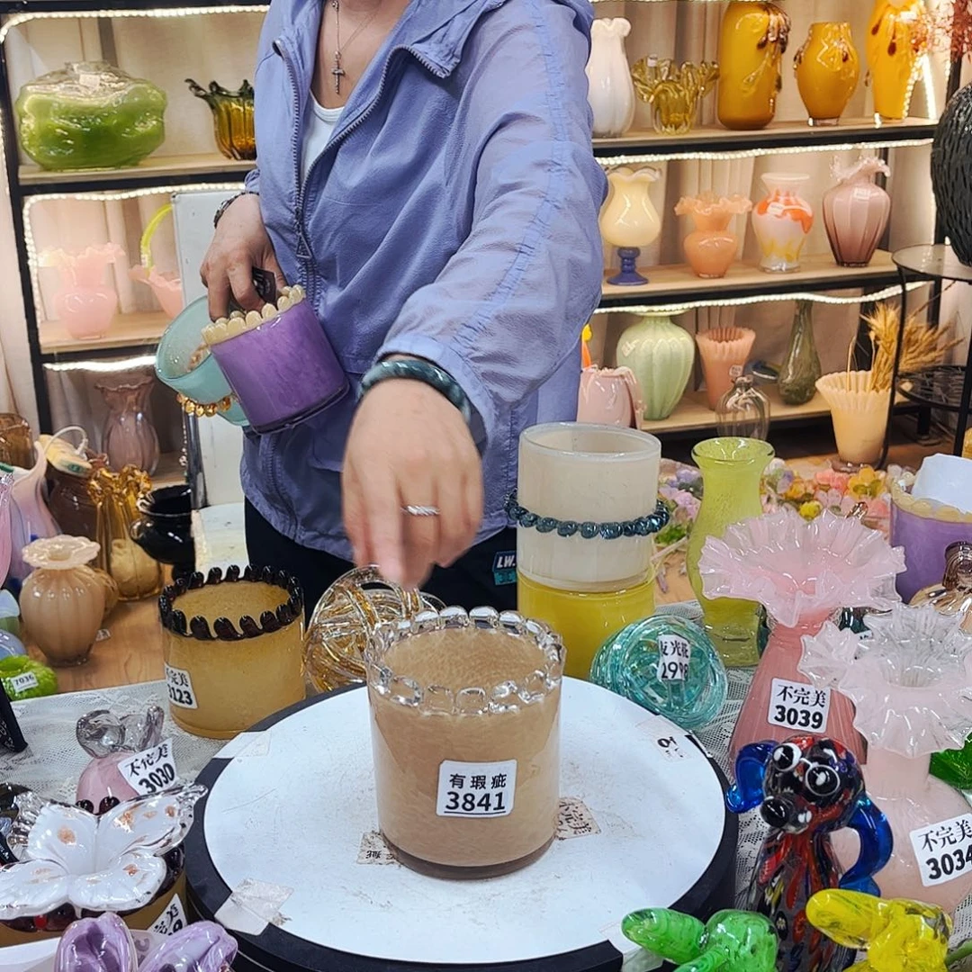 3841 家悦美居琉璃摆件不完美