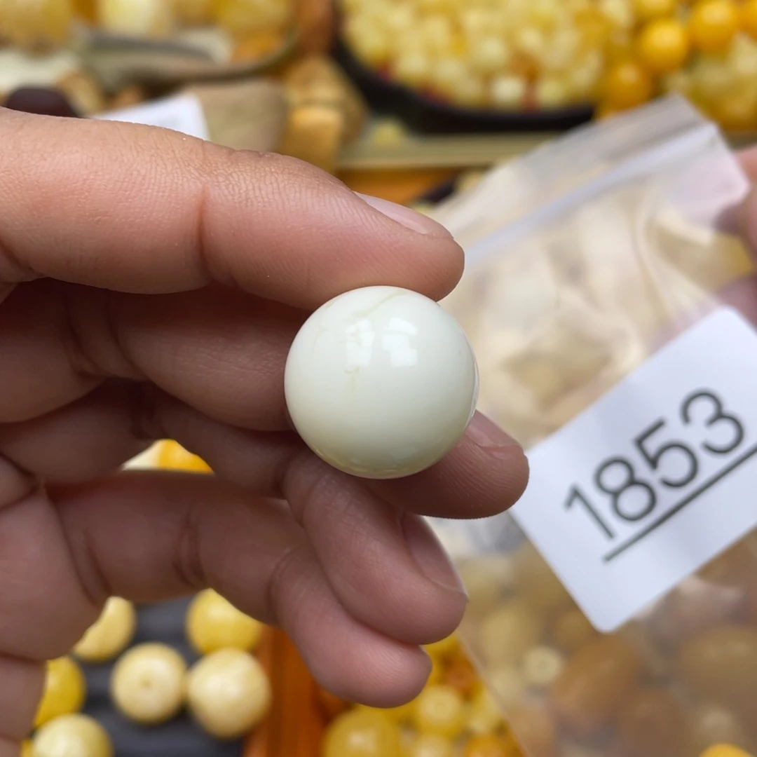 琥珀珠宝奇石未镶嵌18.8