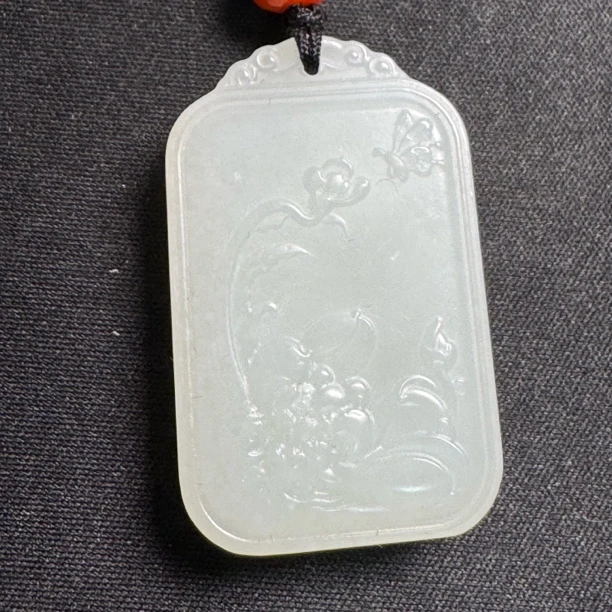 678-和田玉花开富贵挂饰