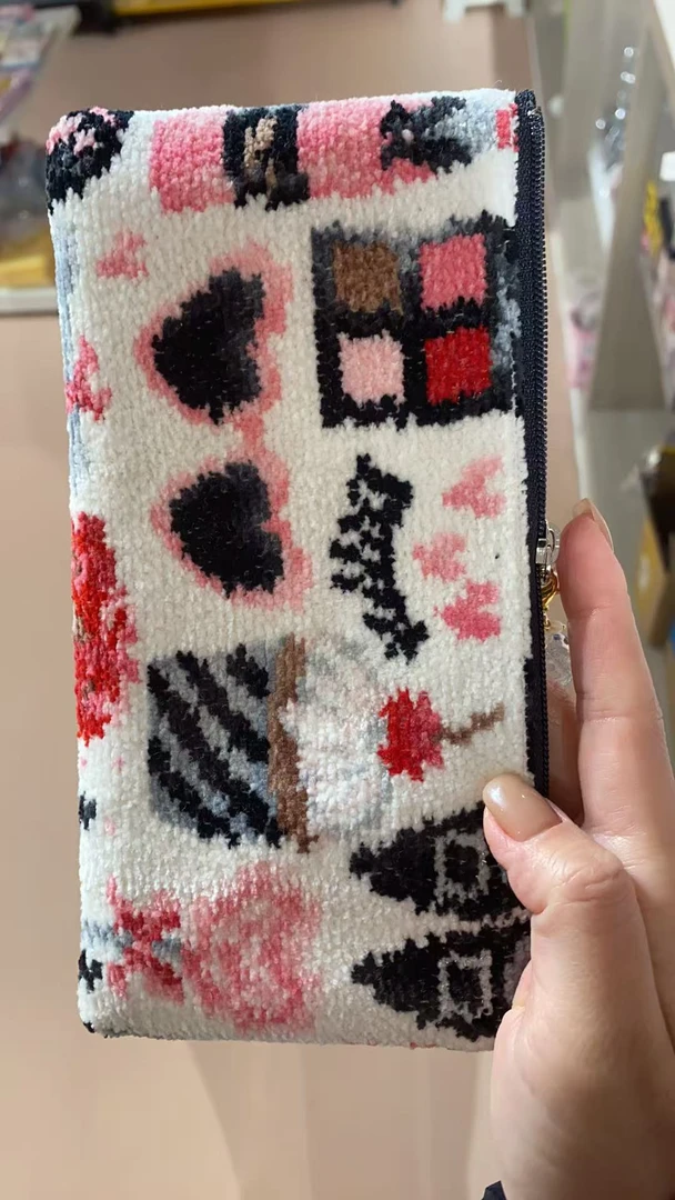 卡通图案笔袋款毛巾零钱包等 虹虹专拍