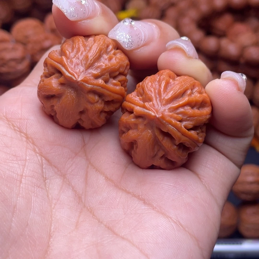 文玩核桃手串八棱元宝肚