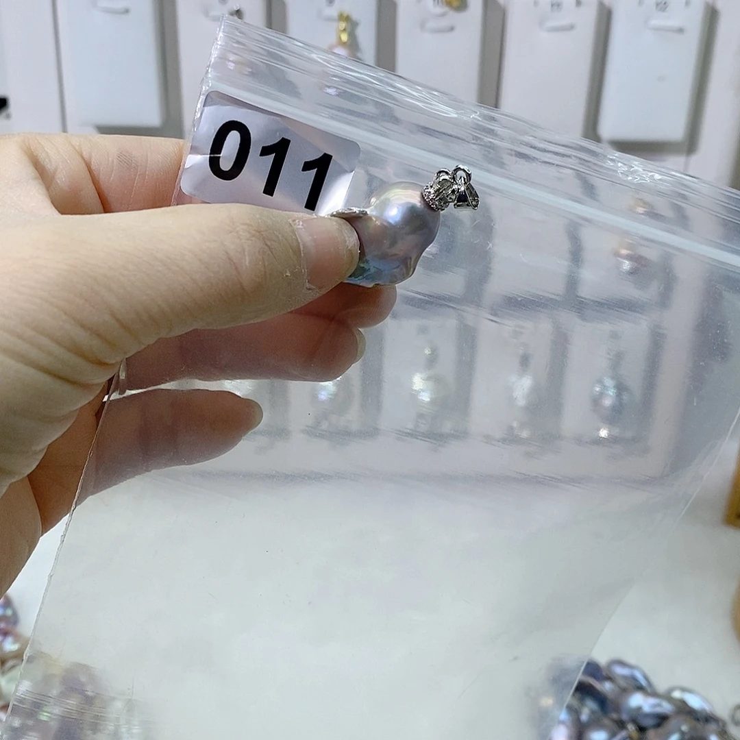 淡水珍珠颈饰合金