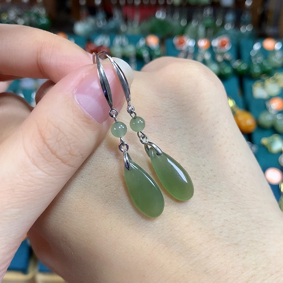 和田玉银S925镶嵌耳饰水滴卡17.5左右