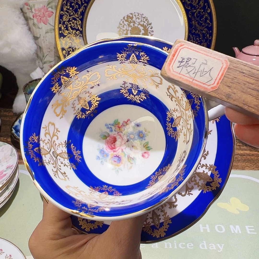 ?****饭咖啡杯和茶杯是我们学校一块