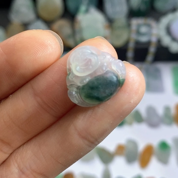 定制翡翠未镶嵌佛公