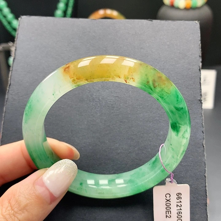 未镶嵌手镯石英质玉