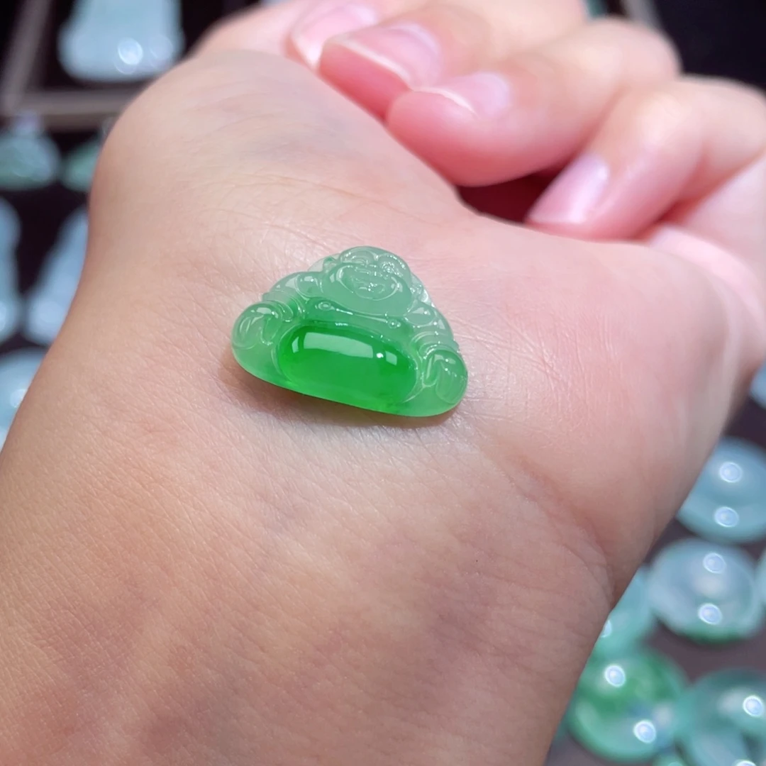 颈饰未镶嵌翡翠佛公