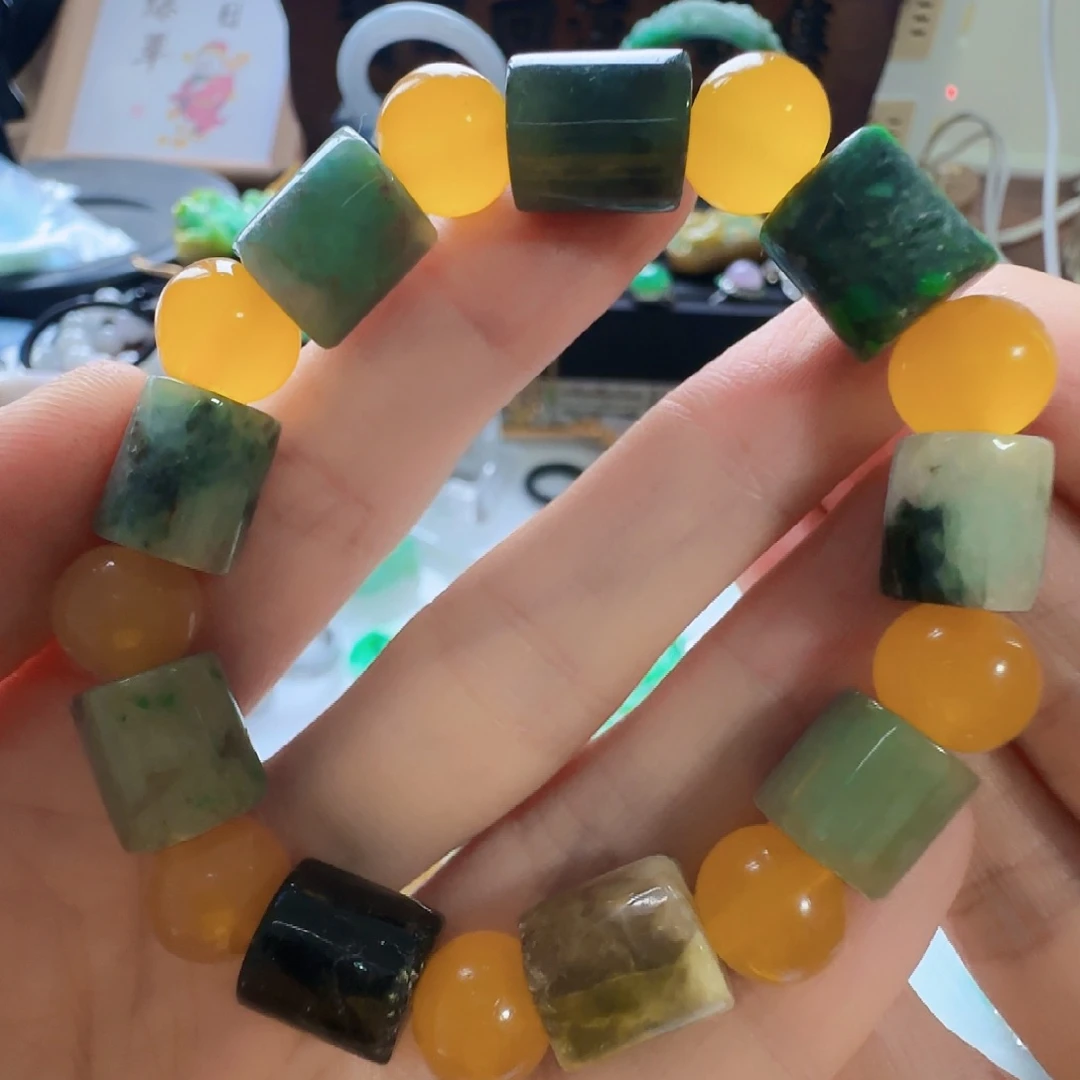 翡翠未镶嵌手镯翡翠18