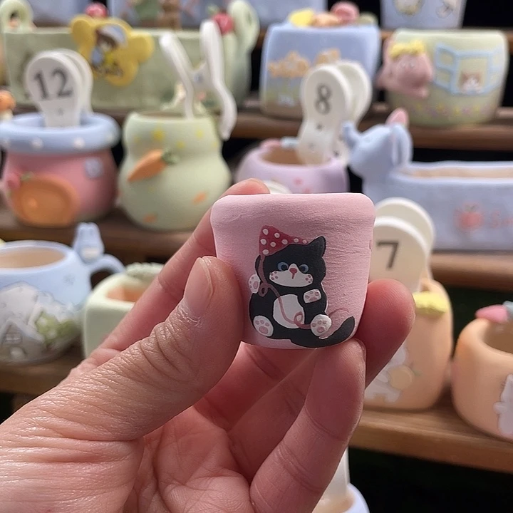 粉色猫咪花盆手工手绘