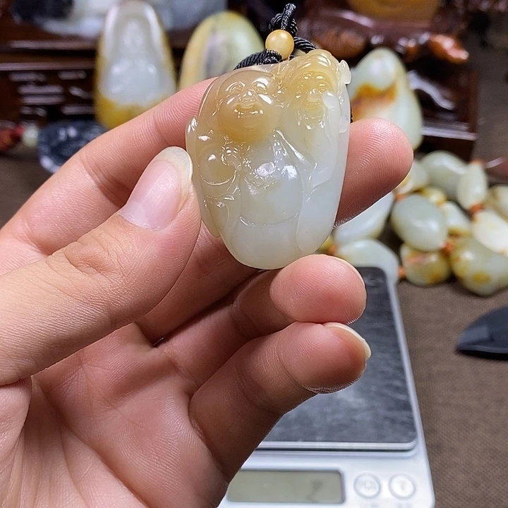 和田玉未镶嵌挂件