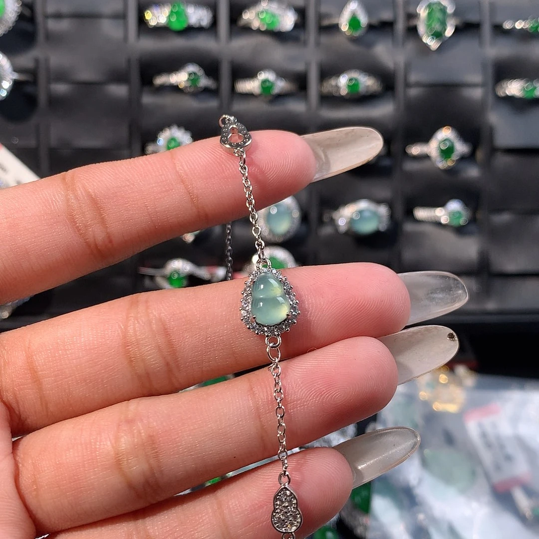 E***y翡翠未镶嵌手链手链