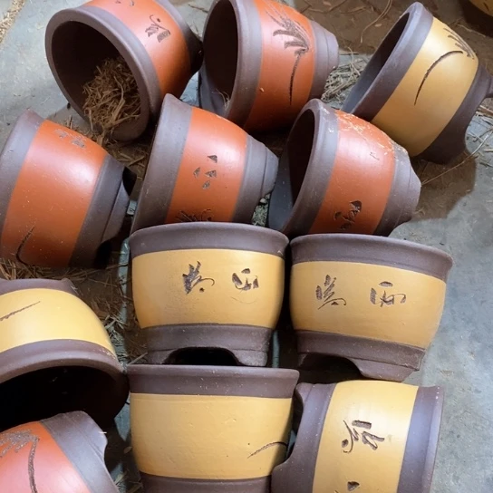 紫砂花盆50-6。       12-10
