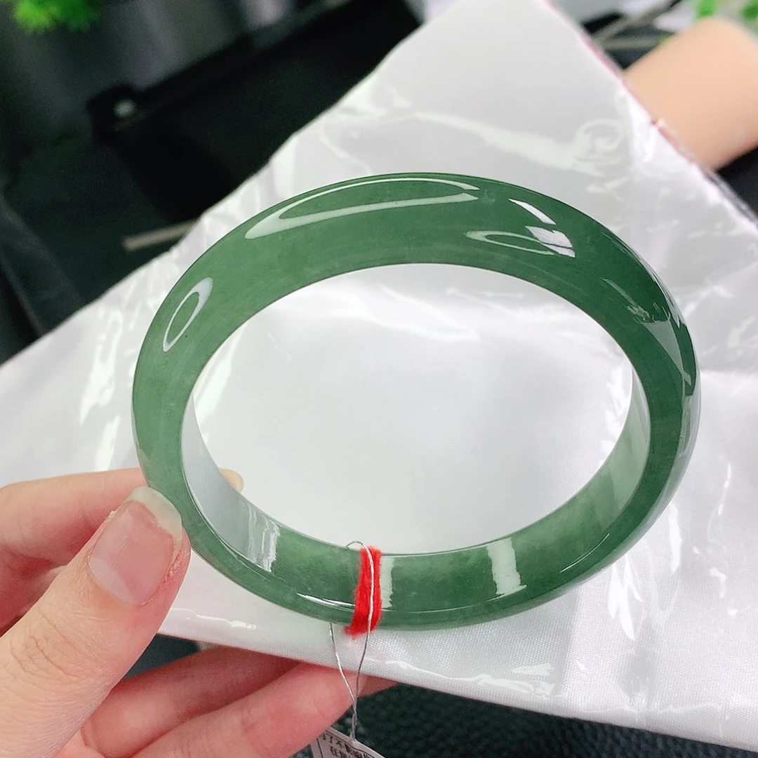 翡翠未镶嵌手镯62.5圈