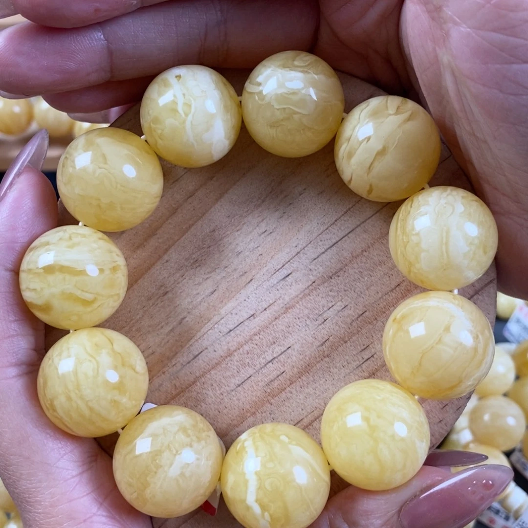 未镶嵌蜜蜡裸石L****g蜜蜡