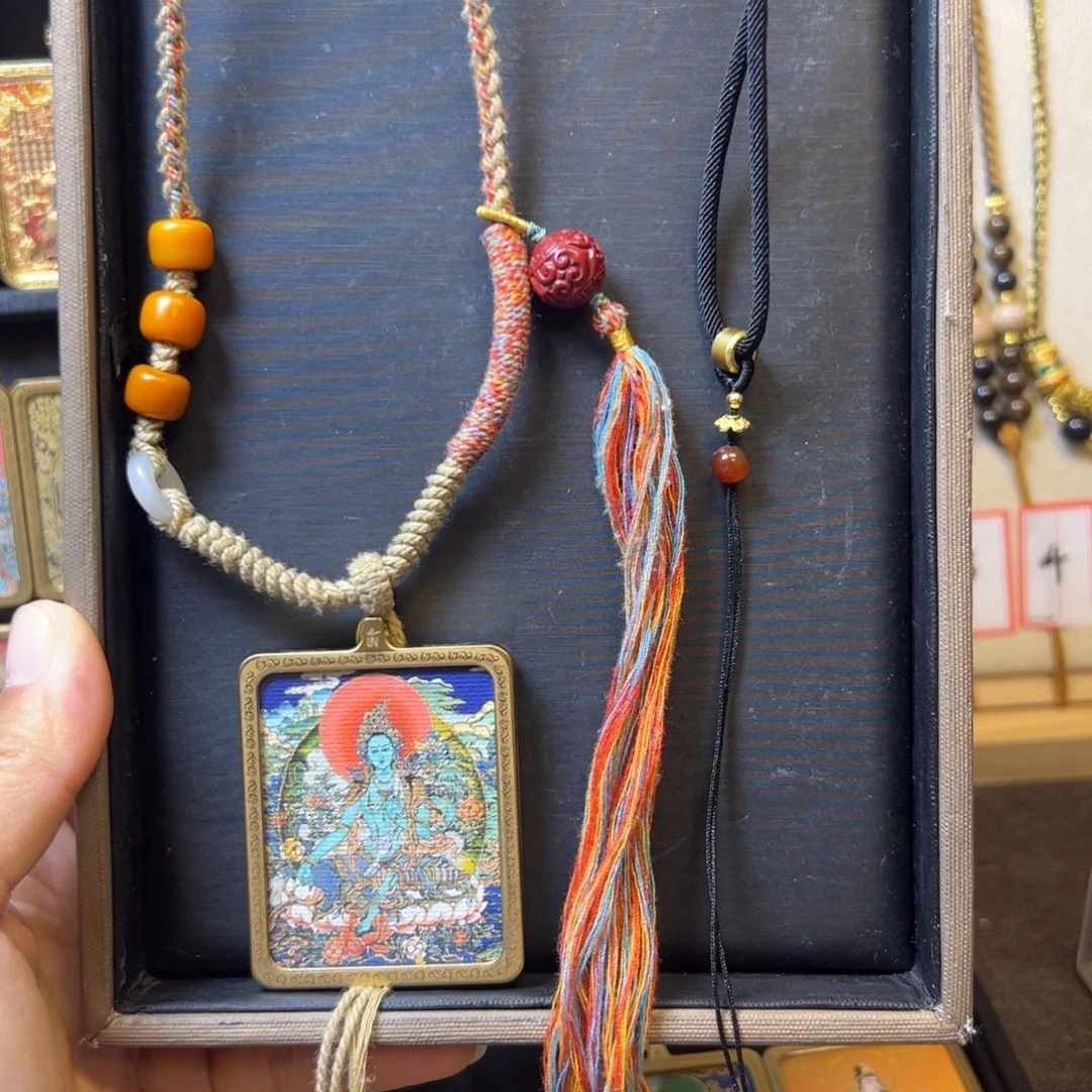 吊坠༼****美丽的小镇和美丽