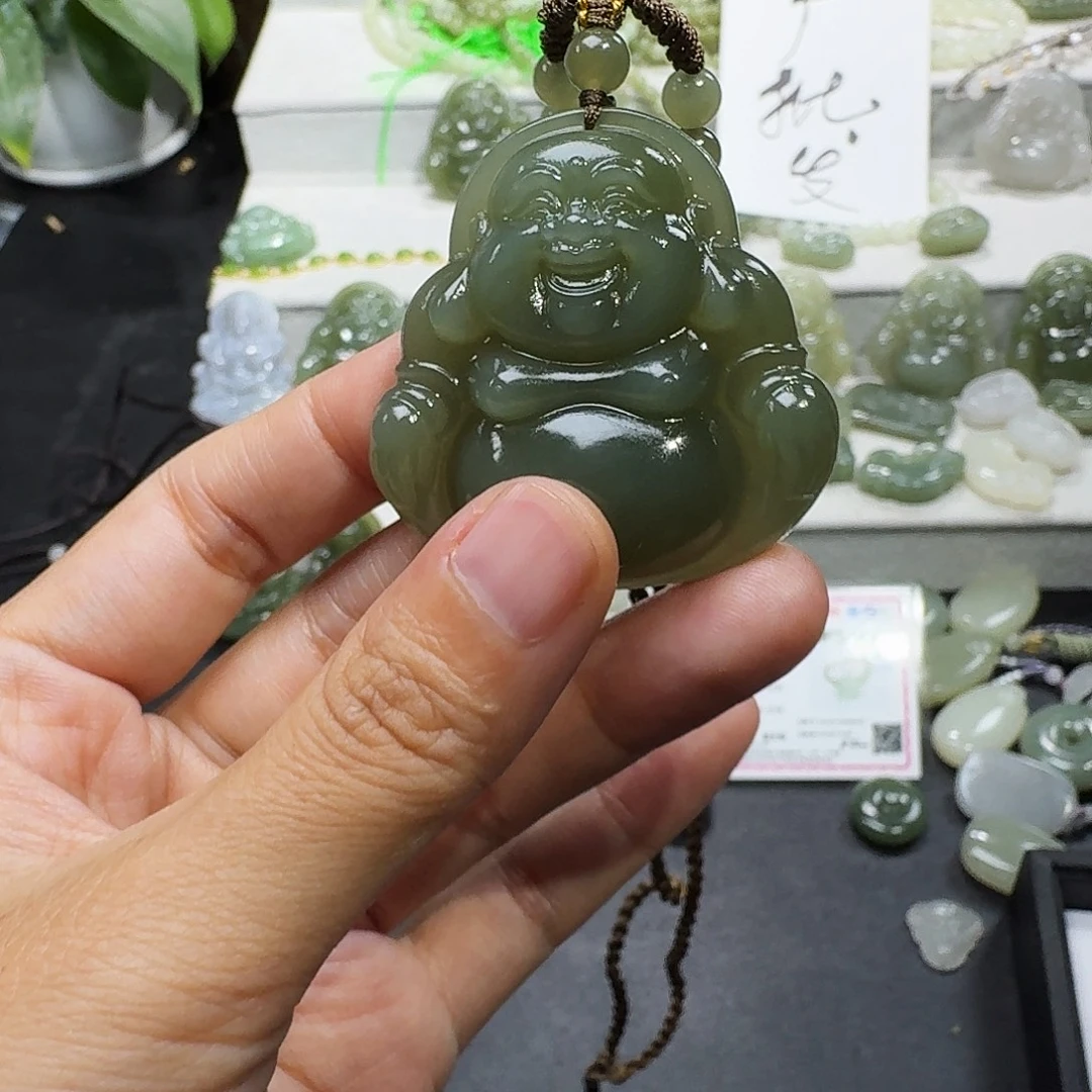 用***6和田玉未镶嵌颈饰