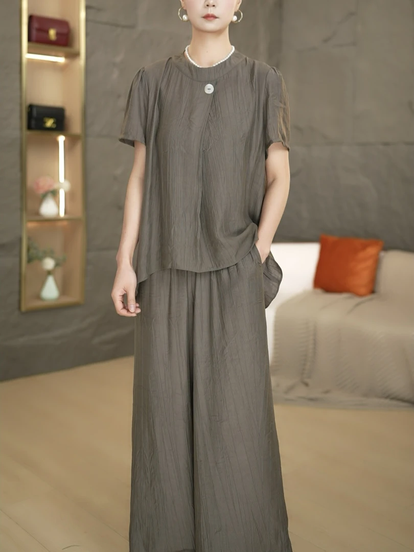 【衣品】夏季2025冰感简约冰丝皱两件套女纯色透气宽松新款休闲套装