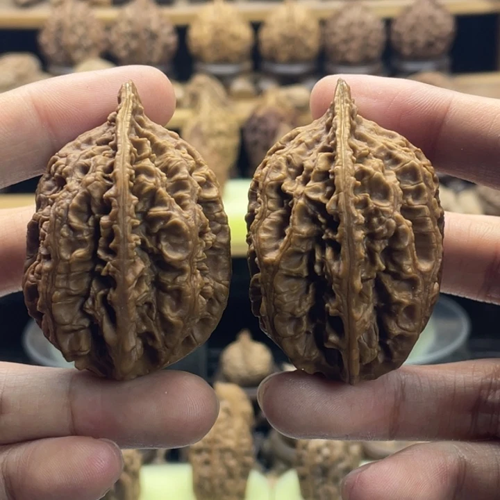 文玩核桃把件东北核桃30