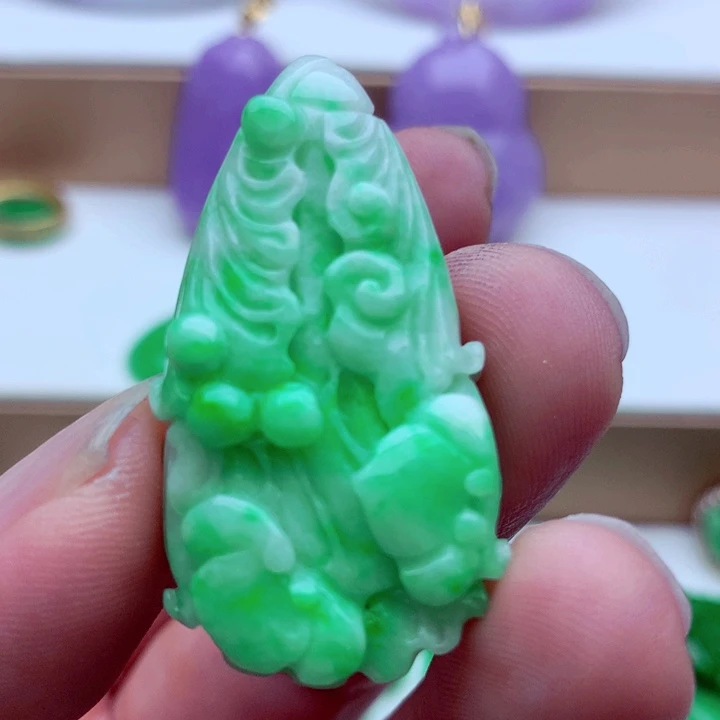 翡翠未镶嵌吊坠(不含链)