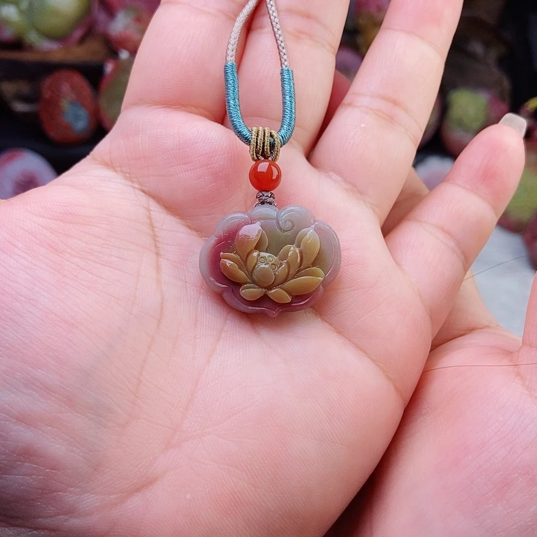 未镶嵌石英质玉（盐源）珠宝半成品