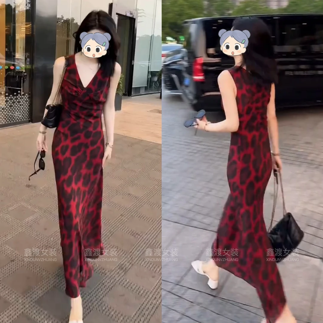 2025夏季新款时尚显瘦气质女士网红洋气连衣裙百搭款D5395