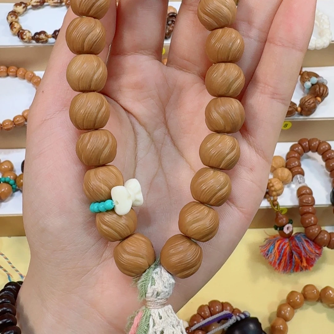 星月菩提手串猴头扭扭酥
