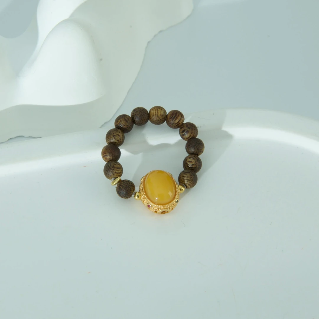 【鎏金】奇楠4mm蜜蜡戒指