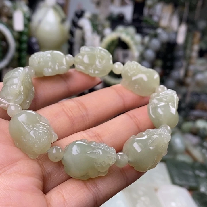 和田玉未镶嵌颈饰和田玉