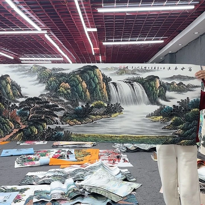 国画无毛或近于被白色柔