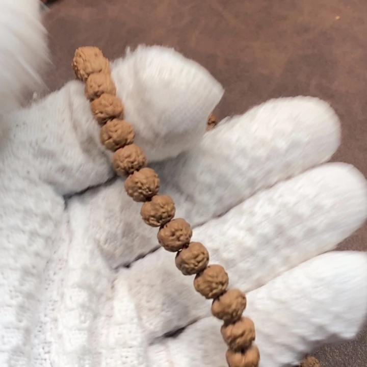 冷***情吊坠金刚菩提108元皮佛手