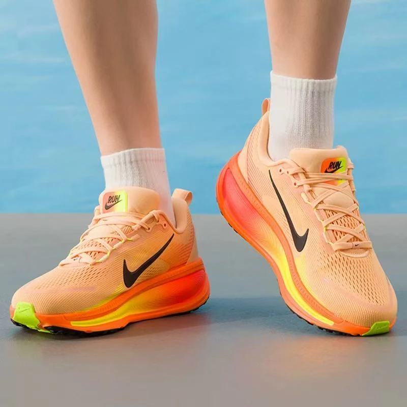 NIKE耐克男子跑步鞋2025夏季Vomero 18训练鞋低帮运动鞋HM6803700