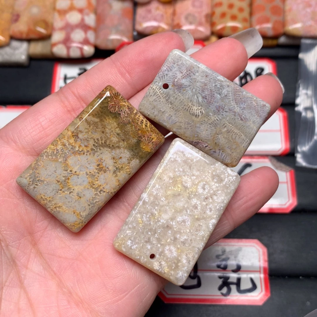 【闪购商品】未镶嵌颈饰硅化玉亞*?