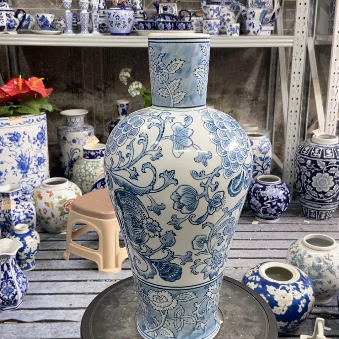 摆件花瓶手绘釉下彩