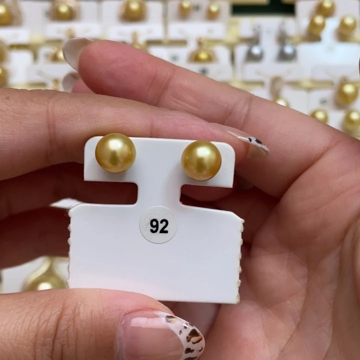 耳饰18K金镶嵌海水珍珠