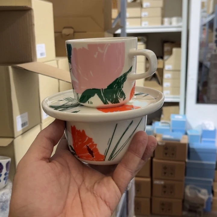 marimekko粉橘小碗，小杯，小碟套组