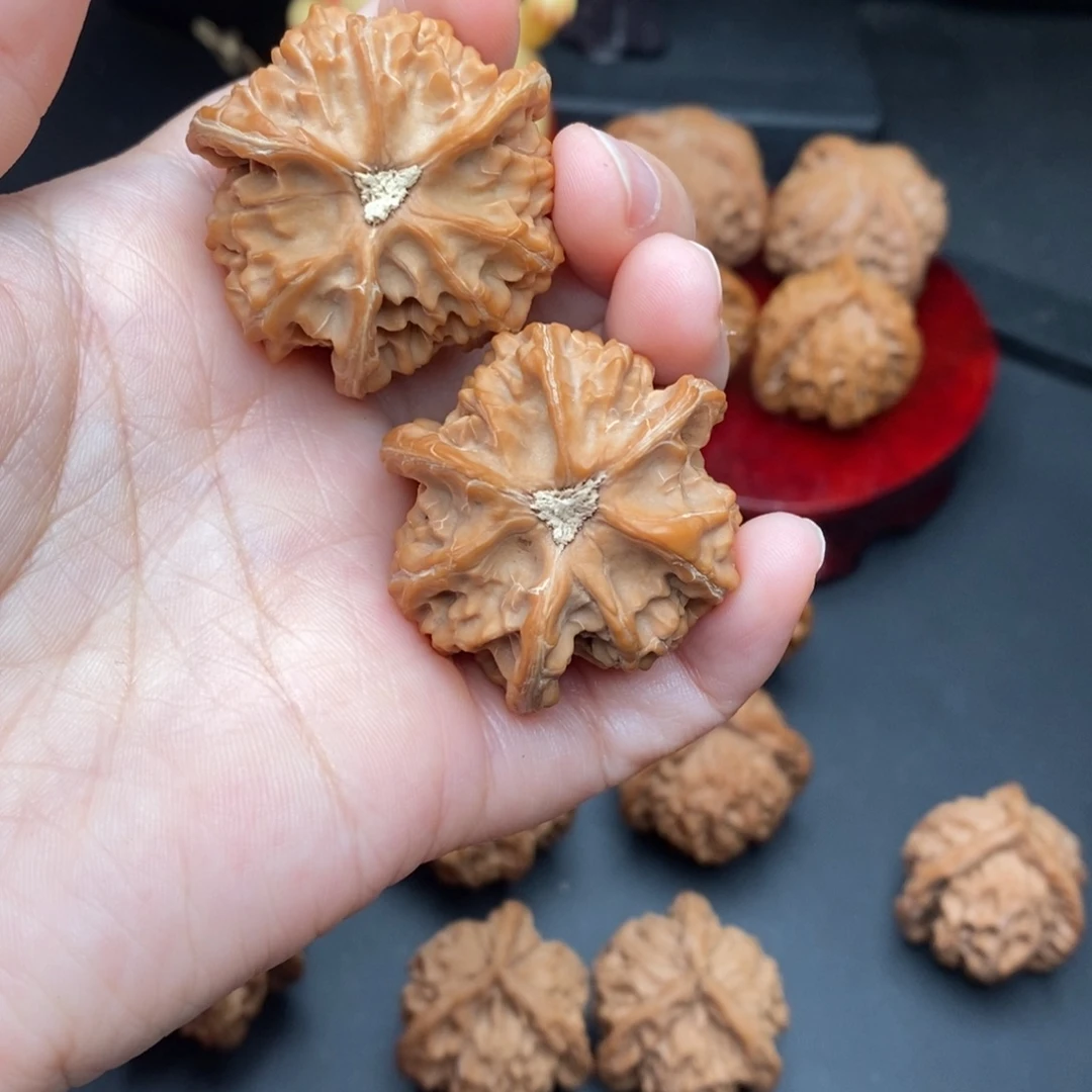 福利文玩核桃盘山三棱全品36