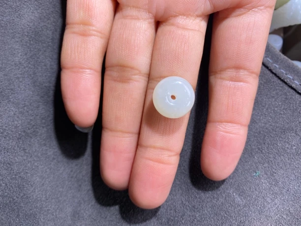 新疆和田白玉挂件