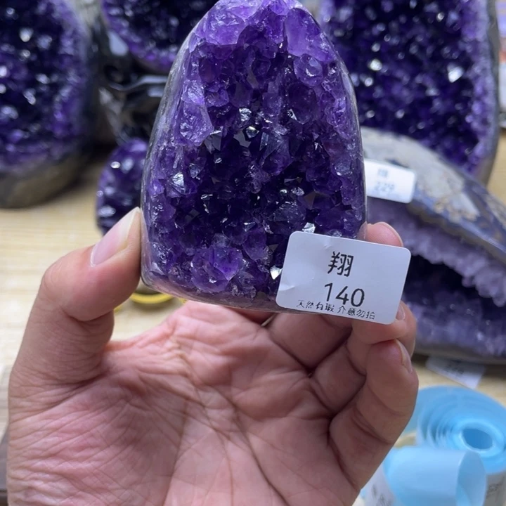 未镶嵌水晶大型摆件（非配饰）