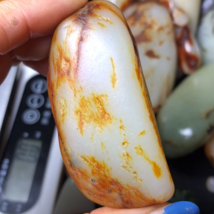 和田玉未镶嵌珠宝奇石