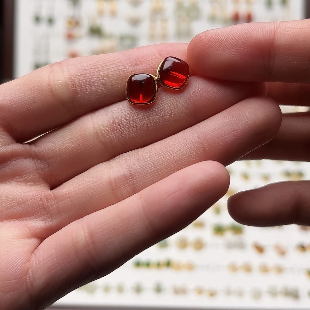 银S925镀金镶嵌和田玉耳饰