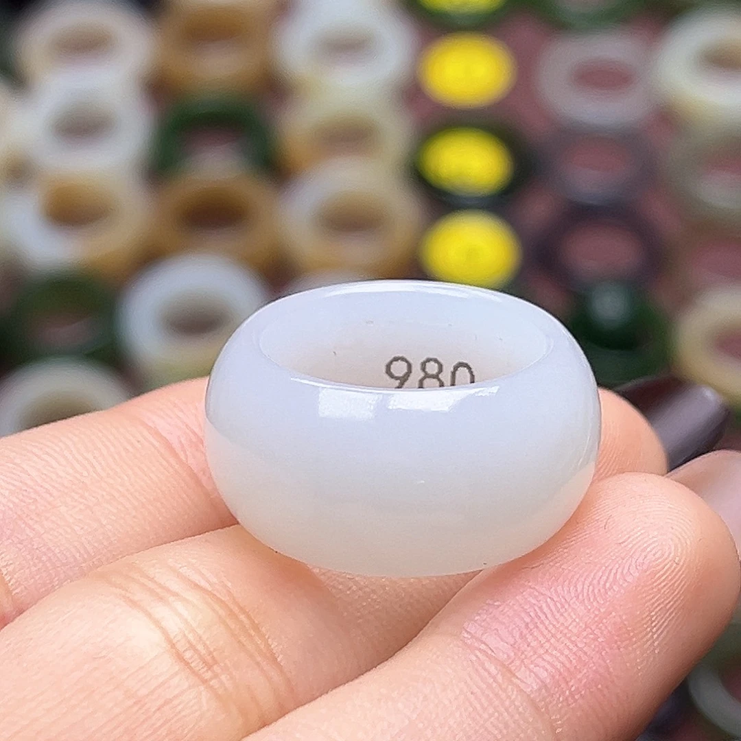 娜***ɞ和田玉未镶嵌戒指16.9